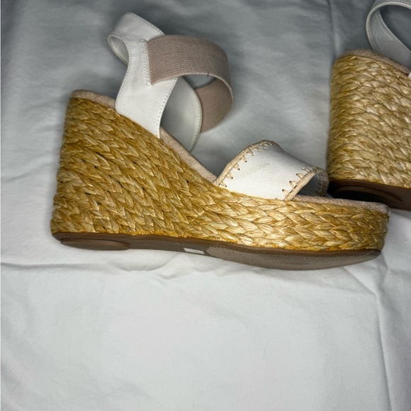 Altar’s State wedges! - Picture 6 of 9